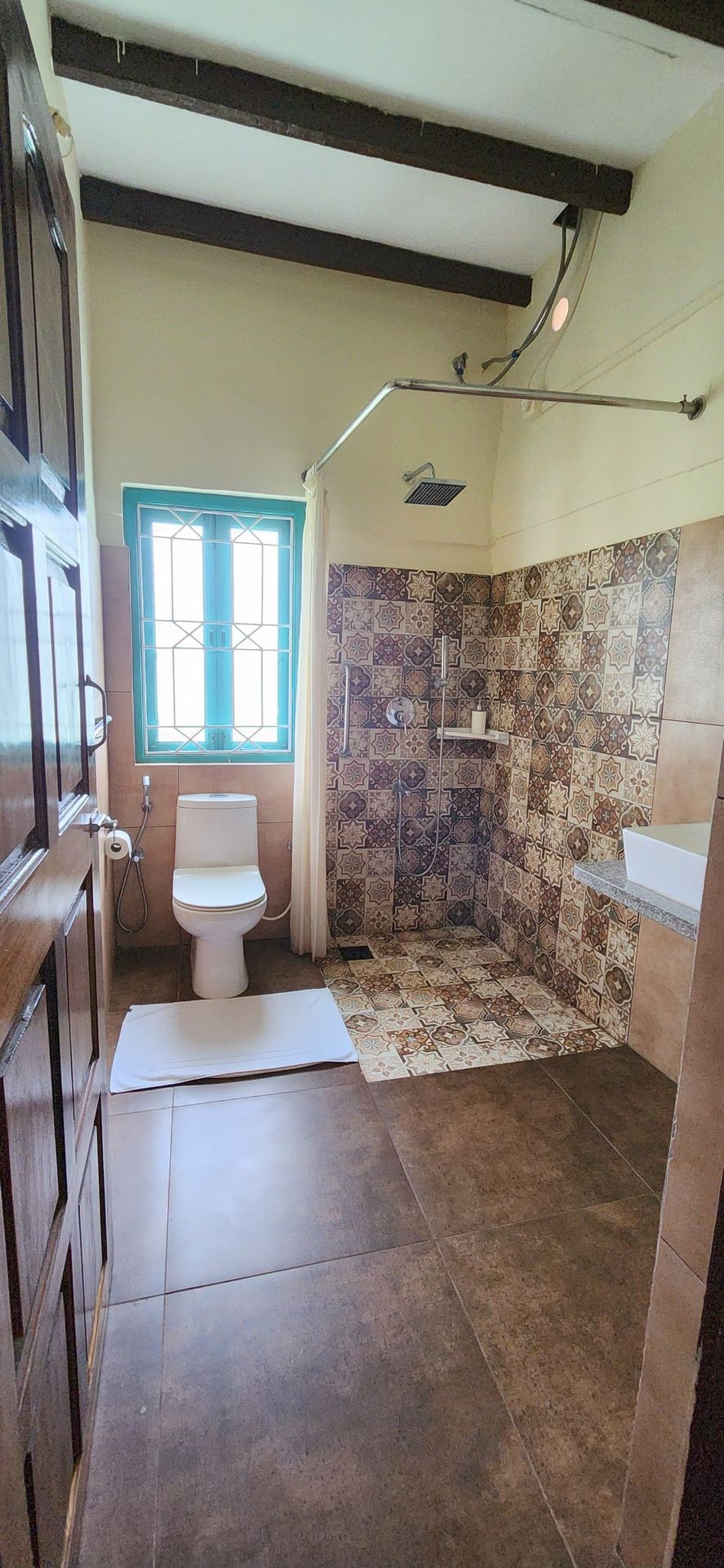 washroom 4